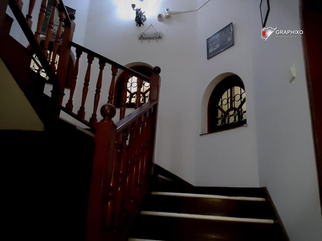 Ceylon Travel And Stay Lodge Battaramulla Εξωτερικό φωτογραφία