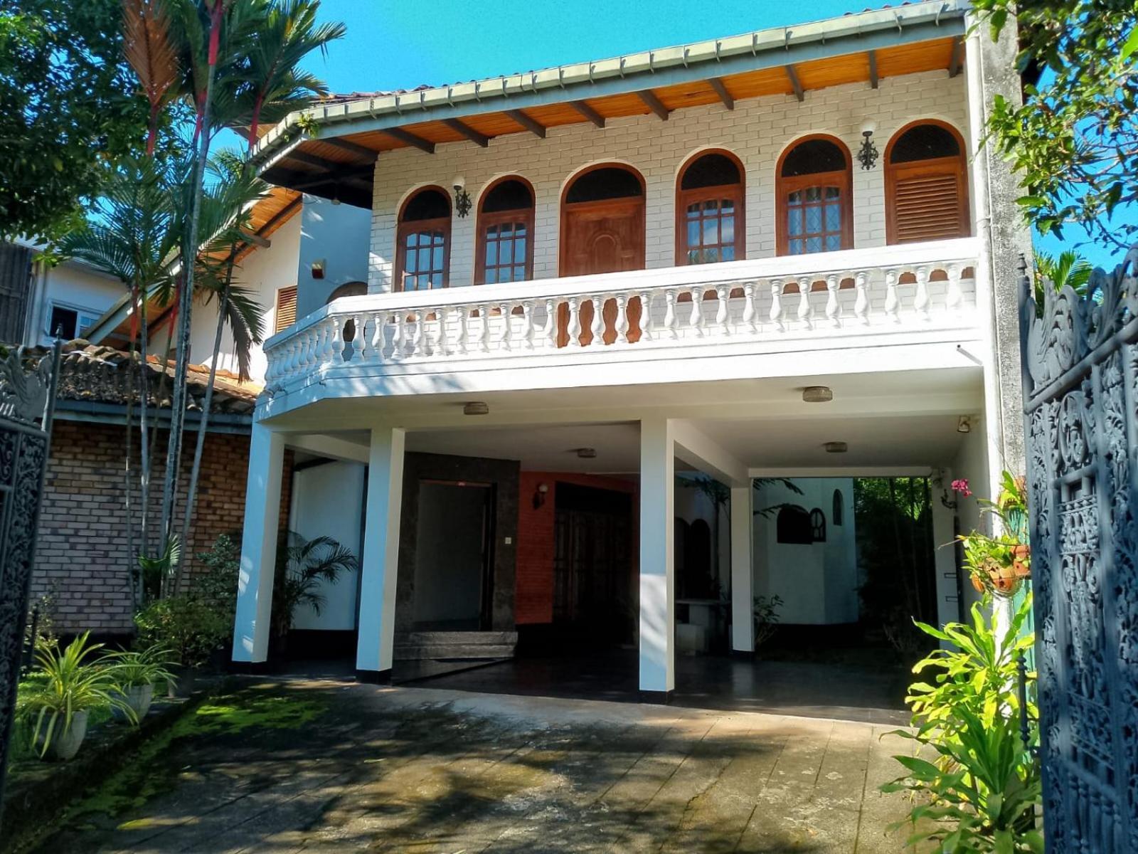 Ceylon Travel And Stay Lodge Battaramulla Εξωτερικό φωτογραφία